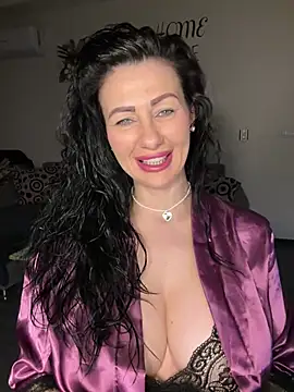 IRISWHITE17 online show from 02-16-26, 05:58