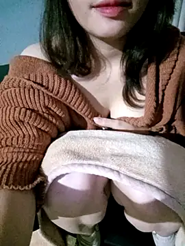 Snapshot of Happy_sweet1 chatting on 01-09-26, 11:28 Happy sweet1 online show from 01-09-26, 11:28