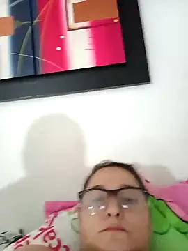 Snapshot of natalliecoopers chatting on 02-15-26, 02:25 natalliecoopers online show from 02-15-26, 02:25