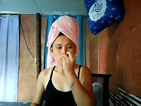 cute rose12 online show from 01-16-26, 04:27