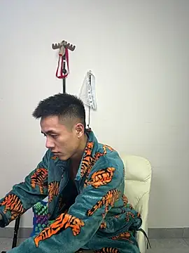 TOYOTA-01 online show from 02-06-26, 01:14