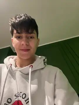 Snapshot of ravenryx chatting on 02-10-26, 03:27 ravenryx online show from 02-10-26, 03:27