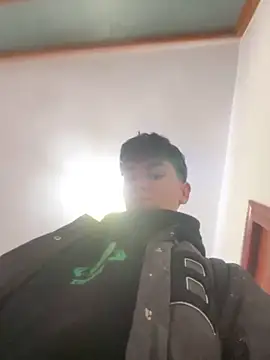 Snapshot of ravenryx chatting on 02-17-26, 03:40 ravenryx online show from 02-17-26, 03:40