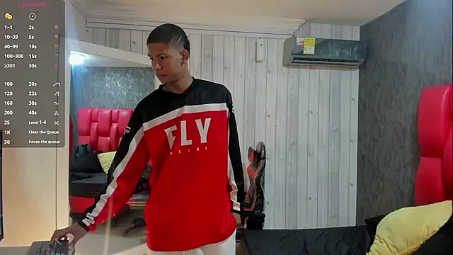 Snapshot of _erick_j chatting on 01-15-26, 08:12 erick j online show from 01-15-26, 08:12