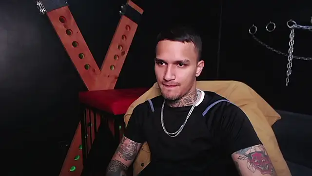 Snapshot of DarkBenito chatting on 01-14-26, 02:44 DarkBenito online show from 01-14-26, 02:44