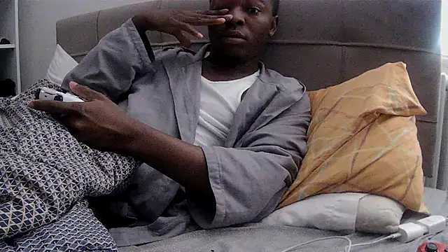 Snapshot of Bigchocco chatting on 02-25-26, 08:02 Bigchocco online show from 02-25-26, 08:02