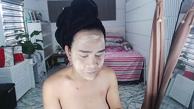 Snapshot of MShealthyCumTS69 chatting on 02-17-26, 05:04 MShealthyCumTS69 online show from 02-17-26, 05:04