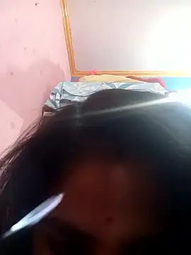 Snapshot of Moongirl963 chatting on 01-08-26, 05:54 Moongirl963 online show from 01-08-26, 05:54