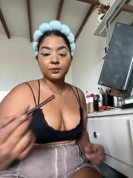 Isabella Belmont online show from 01-08-26, 06:32