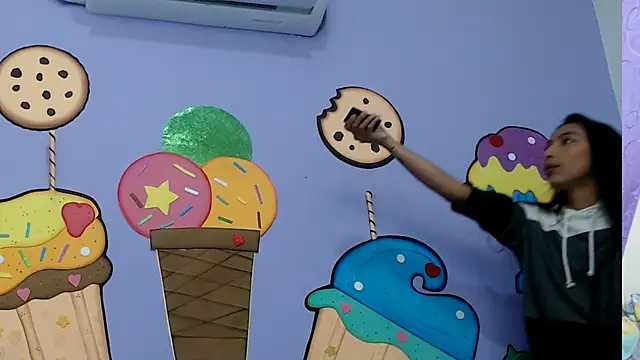 Snapshot of skinnysexzara18 chatting on 02-09-26, 01:31 skinnysexzara18 online show from 02-09-26, 01:31