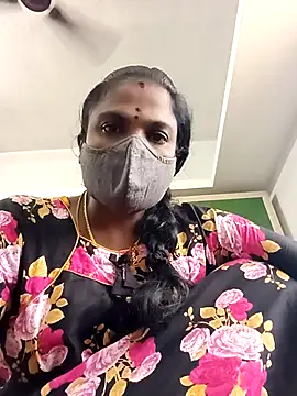 Snapshot of Tamil_Maha69 chatting on 02-12-26, 09:59 Tamil Maha69 online show from 02-12-26, 09:59