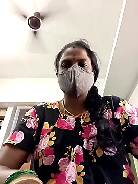 Snapshot of Tamil_Maha69 chatting on 02-13-26, 02:29 Tamil Maha69 online show from 02-13-26, 02:29