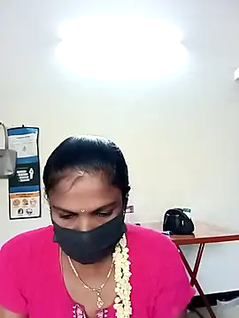 Snapshot of Tamil_Maha69 chatting on 02-26-26, 03:05 Tamil Maha69 online show from 02-26-26, 03:05