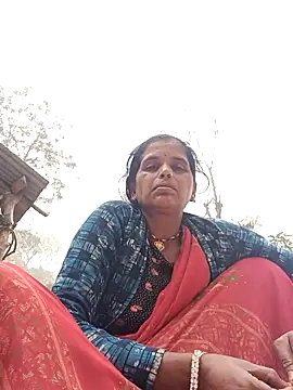 Snapshot of Manvi_hote chatting on 01-08-26, 05:10 Manvi hote online show from 01-08-26, 05:10