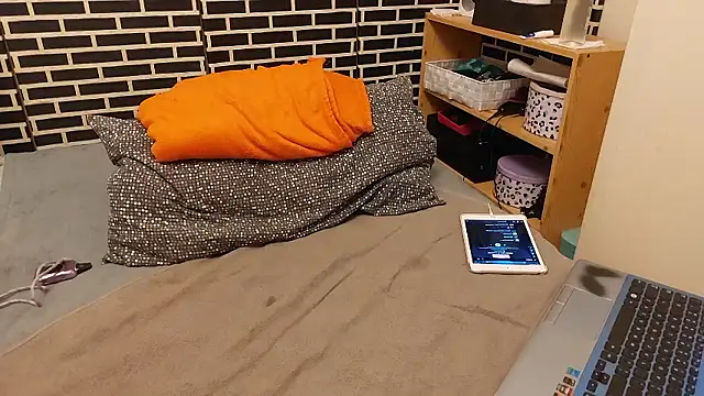 Spatgirl online show from 02-26-26, 10:31