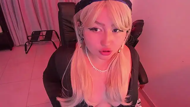 Snapshot of Sweet_lenna chatting on 01-17-26, 07:28 Sweet lenna online show from 01-17-26, 07:28