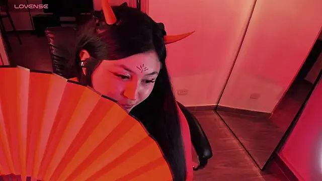 Snapshot of Sweet_lenna chatting on 02-04-26, 10:58 Sweet lenna online show from 02-04-26, 10:58