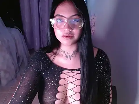 bigsara33 online show from 01-05-26, 11:19