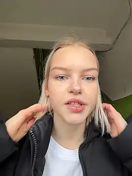 AshleyMur online show from 03-19-26, 05:55