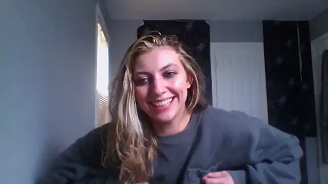 KellyKardashian online show from 04-18-26, 06:34