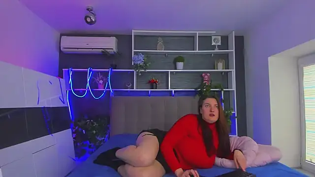 StephieRousee online show from 03-19-26, 06:17