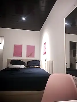 LorysLoira24 online show from 01-06-26, 08:45