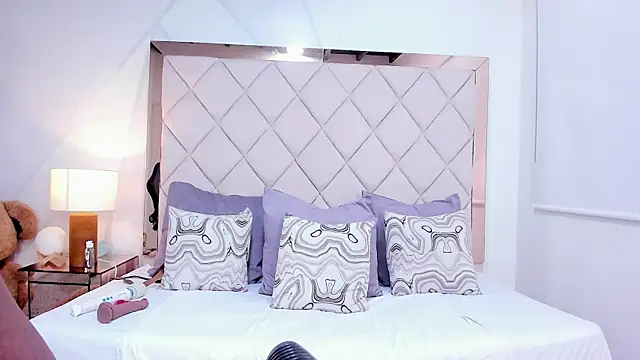 honeyy cherry online show from 01-13-26, 12:10