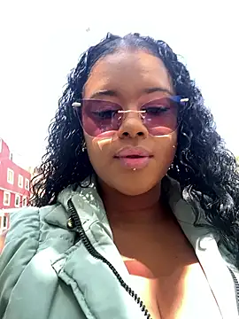 Snapshot of Antonella_03s chatting on 02-20-26, 05:13 Antonella 03s online show from 02-20-26, 05:13