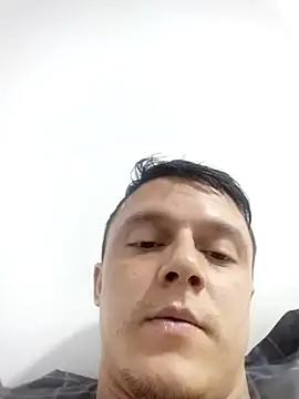 RAFAELQUINTEROSCAVALHEI online show from 01-07-26, 03:47