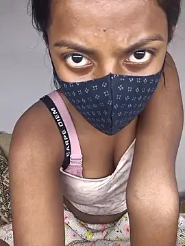 Royal-girl78 online show from 02-14-26, 05:21