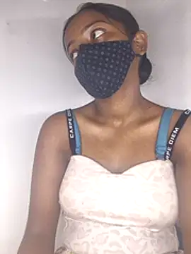 Royal-girl78 online show from 02-17-26, 04:02