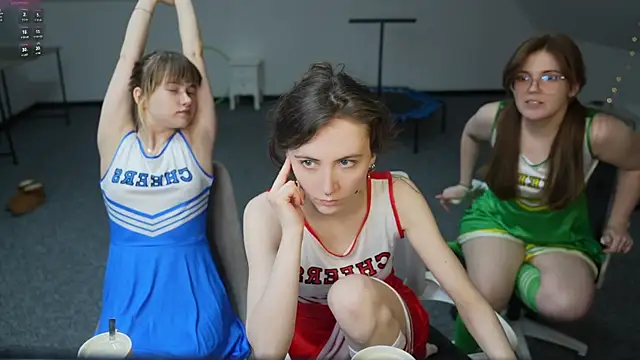 Snapshot of Orly_flame chatting on 02-12-26, 03:51 Orly flame online show from 02-12-26, 03:51