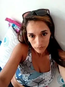 Snapshot of EcoDePiel chatting on 01-11-26, 06:35 EcoDePiel online show from 01-11-26, 06:35