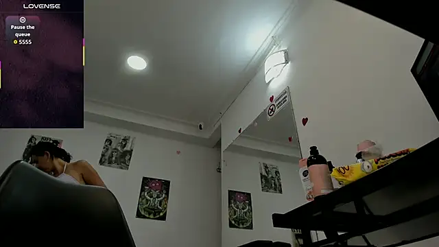 samantha milfs  online show from 03-25-26, 11:27