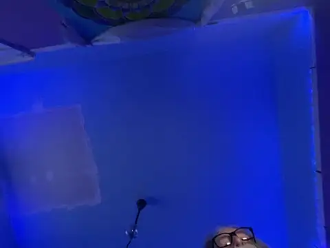 Snapshot of LickYourYoni chatting on 02-18-26, 03:19 LickYourYoni online show from 02-18-26, 03:19