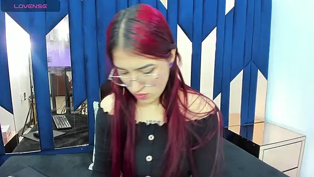 luisa girlssex online show from 02-18-26, 02:35