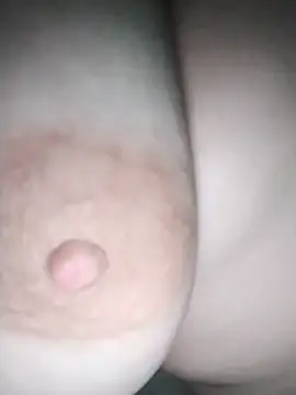 Snapshot of lamasrica20 chatting on 02-04-26, 01:39 lamasrica20 online show from 02-04-26, 01:39