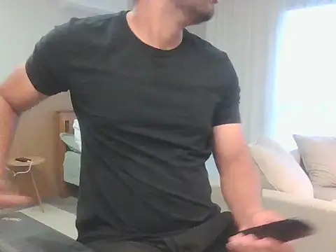 Snapshot of ishowumybest chatting on 01-10-26, 10:39 ishowumybest online show from 01-10-26, 10:39