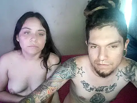 Snapshot of steffandjoshh420 chatting on 02-05-26, 02:27 steffandjoshh420 online show from 02-05-26, 02:27