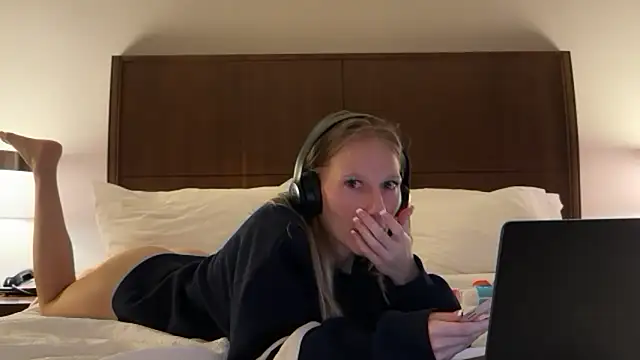 mysunidreamss online show from 03-28-26, 02:11