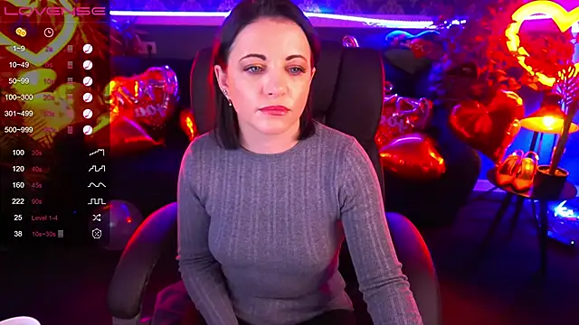 Dafni Monn online show from 02-07-25, 06:24