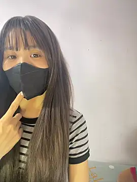 Snapshot of Dau_123 chatting on 02-27-26, 01:22 Dau 123 online show from 02-27-26, 01:22