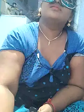 Snapshot of divyasree1431 chatting on 01-13-26, 06:57 divyasree1431 online show from 01-13-26, 06:57