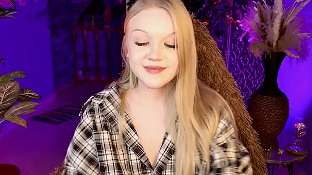 ChloeWhite online show from 03-12-26, 11:38