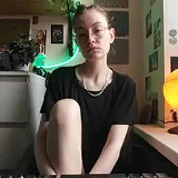 Shy Bamby online show from 03-02-26, 10:33