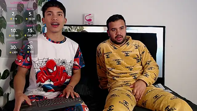 Snapshot of BayronSantana chatting on 01-08-26, 04:48 BayronSantana online show from 01-08-26, 04:48