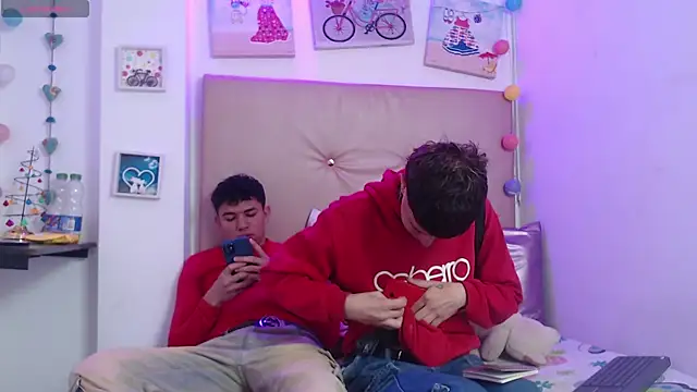 Snapshot of iam__lukas__ chatting on 01-08-26, 04:09 iam lukas online show from 01-08-26, 04:09