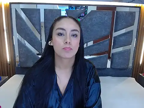 Snapshot of Lolacf chatting on 01-13-26, 01:49 Lolacf online show from 01-13-26, 01:49