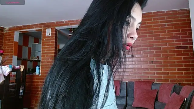 Lia rouse04 online show from 01-16-26, 12:20