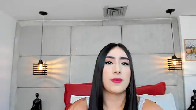 Snapshot of IvonneOwen chatting on 01-11-26, 08:03 IvonneOwen online show from 01-11-26, 08:03